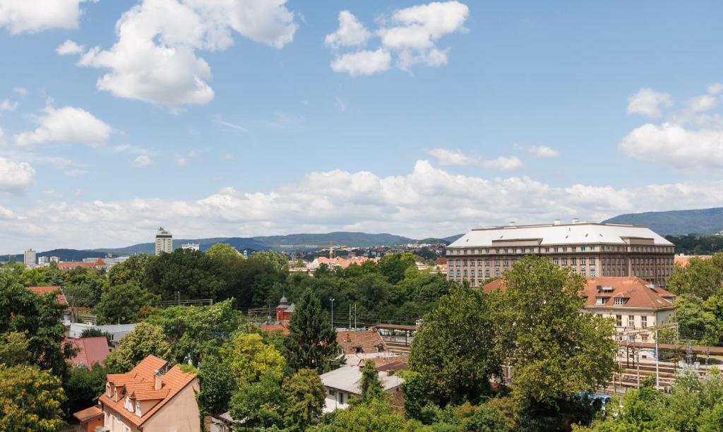 Výhľad na hory alebo výhľad na hory priamo z apartmánu