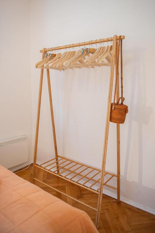 Posteľ alebo postele v izbe v ubytovaní Cosy private boho app Nook in Rijeka near Opatija