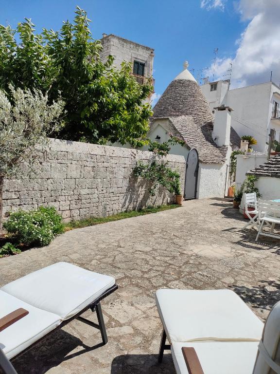 Trullo al vicoletto al civico 10, civico 8, civico 7 - 19