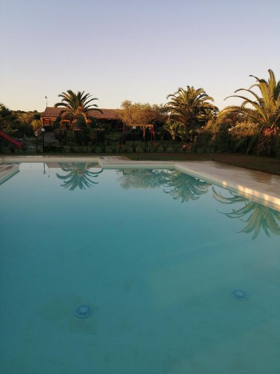 Het zwembad bij of vlak bij Agriturismo Isidoro