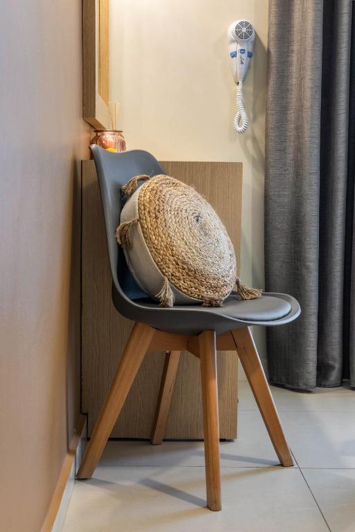 Fotografie z fotogalerie ubytování ANGELO Cafe Hotel v destinaci Tolo
