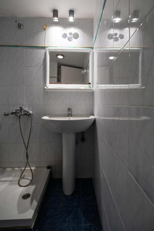 ANGELO Cafe Hotel - 19