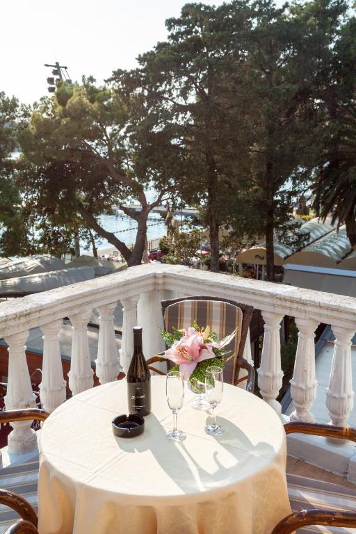 Nápoje v ubytování Boutique Hotel Villa Pattiera