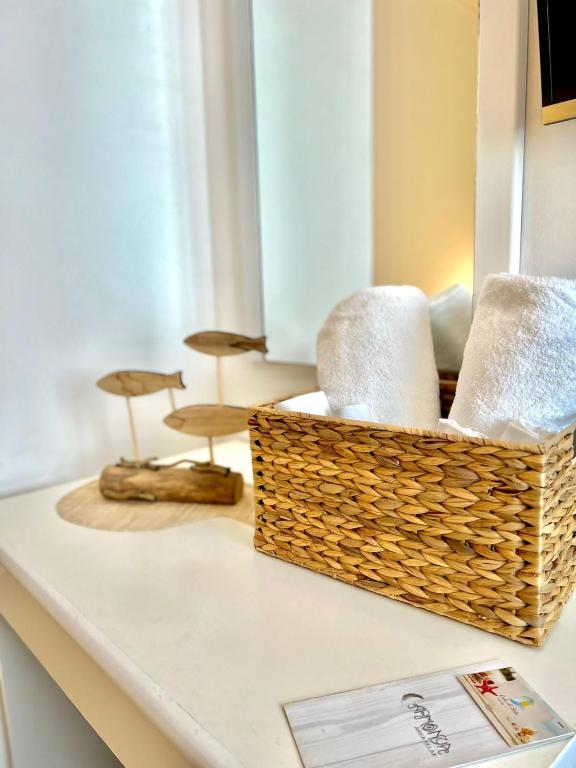 TV a/nebo společenská místnost v ubytování Hotel Cala Di Seta