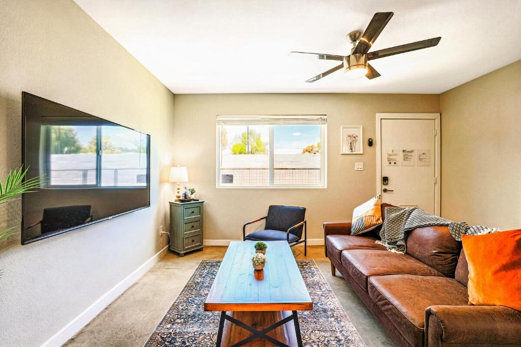 LaRocco On Turney Biltmore - Two-Bedroom Apartment