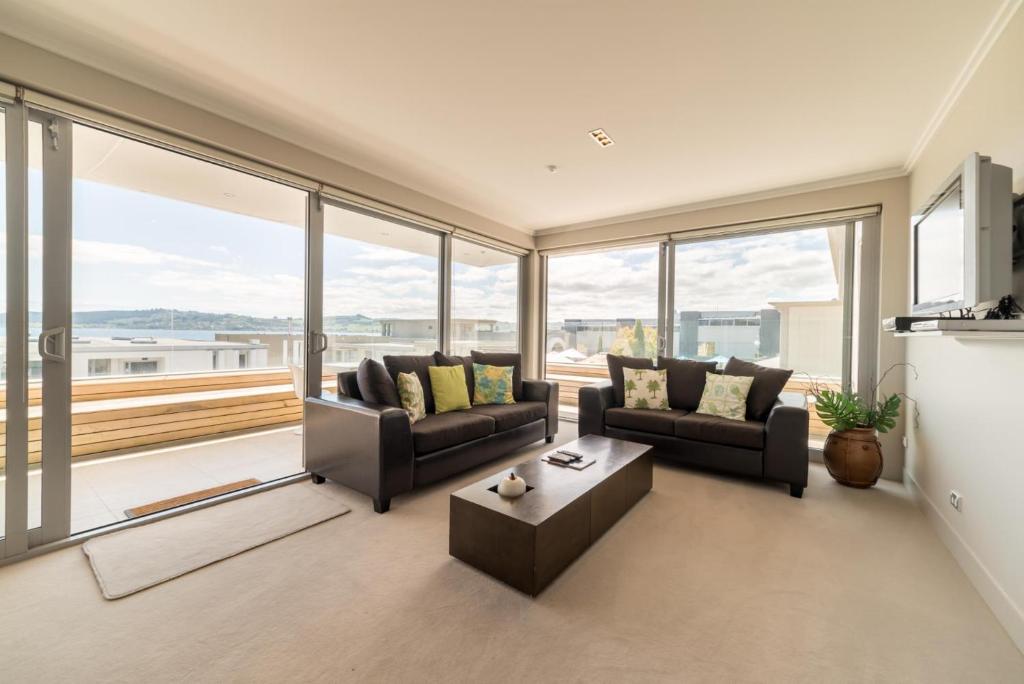 
Two-Bedroom Lake View Apartment
