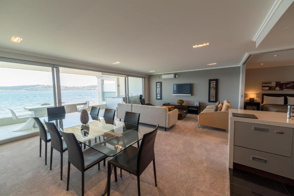 Sacred Waters Taupo - Resim 28