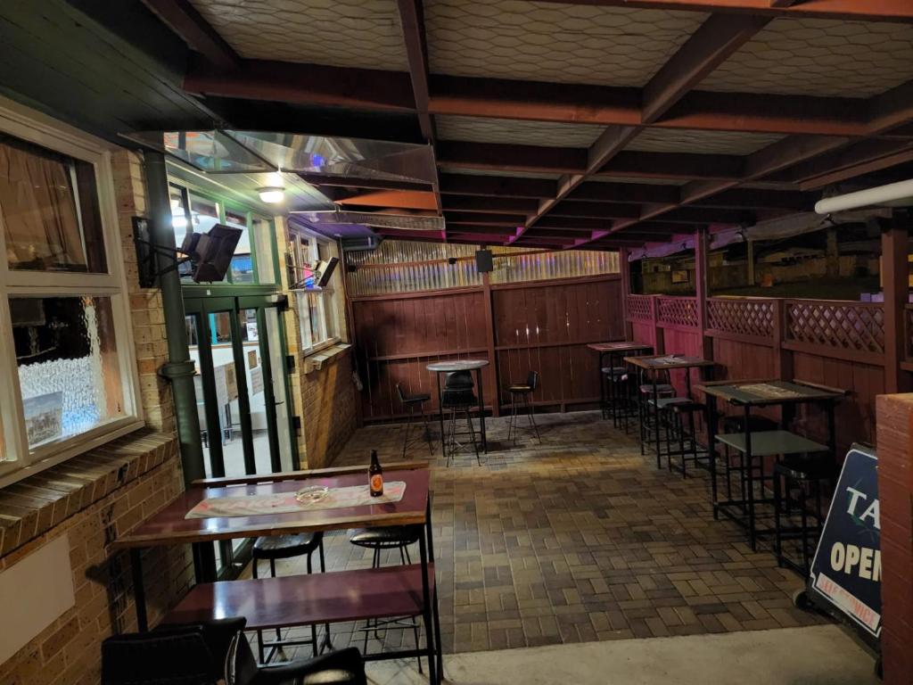 Whitehorse Inn - Resim 30