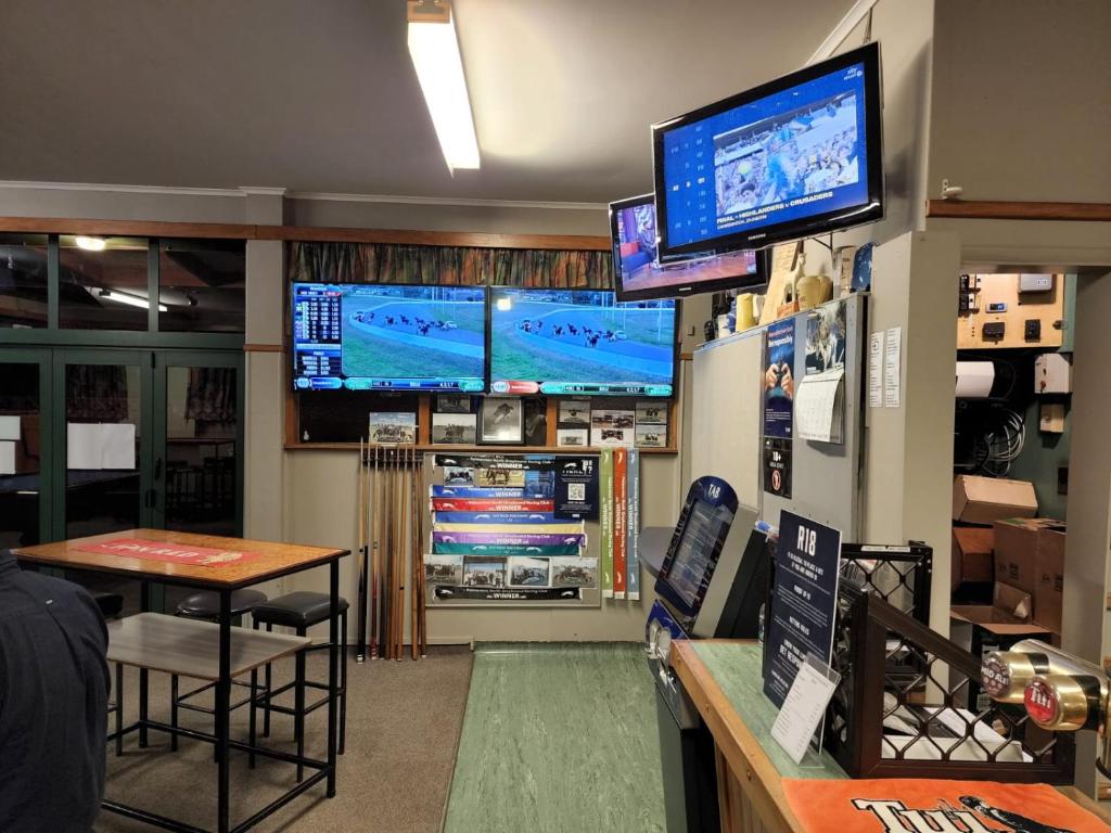 Whitehorse Inn - Resim 29