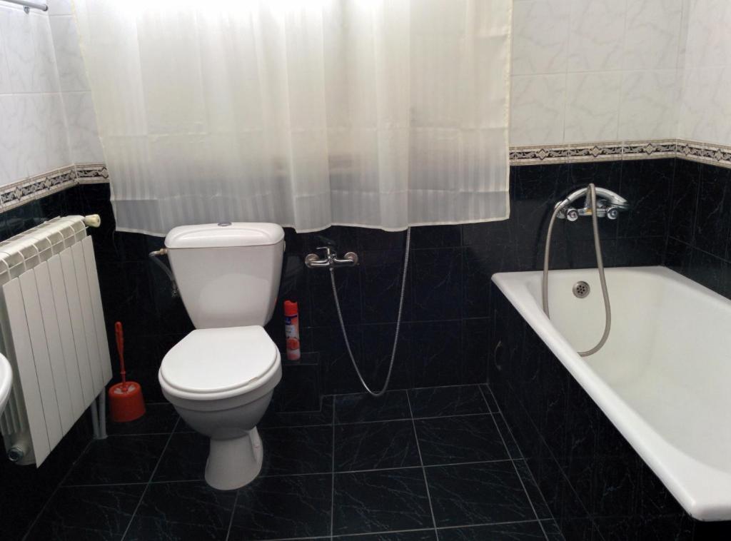 Koupelna v ubytování Erazank Hotel