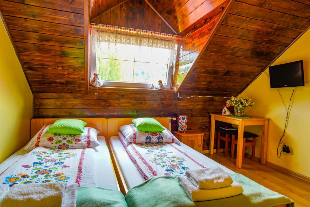 DOMEK NA ZARZECZU - Drievoudige Kamer Met Een Eigen Badkamer