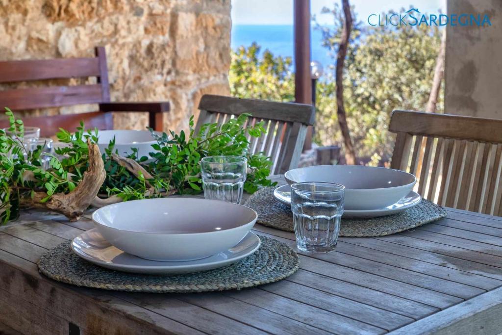 Zdjęcie z galerii obiektu Villa Juliette con vista spettacolare ridosso del mare w mieście Alghero