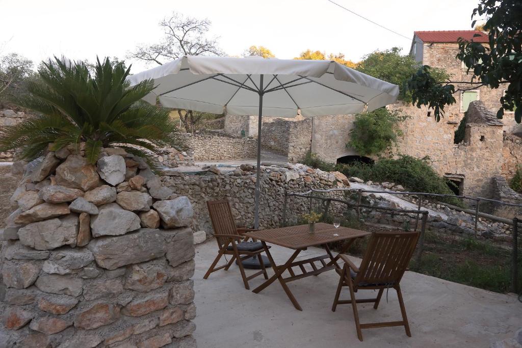 Fotografia z galérie ubytovania Hidden peaceful house v destinácii Hvar