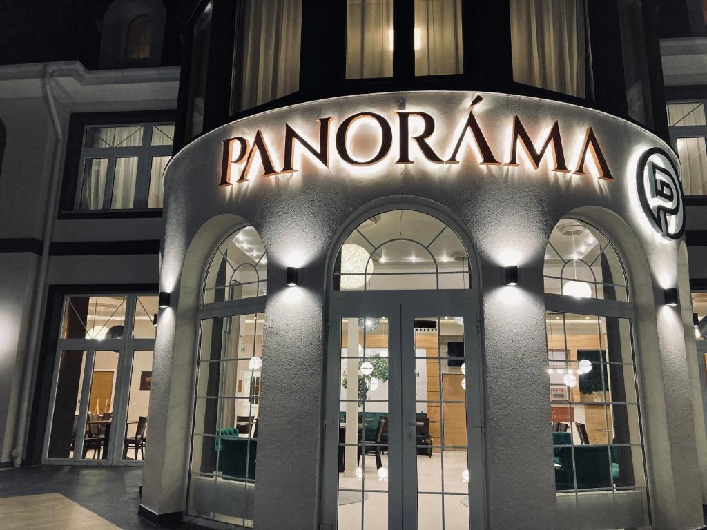 Panoráma Hotel - Housity