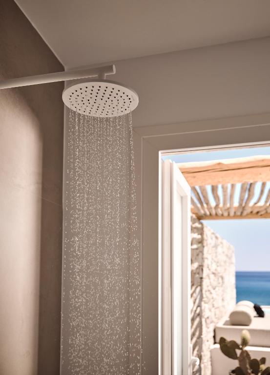 Artemis Seaside Resort - 