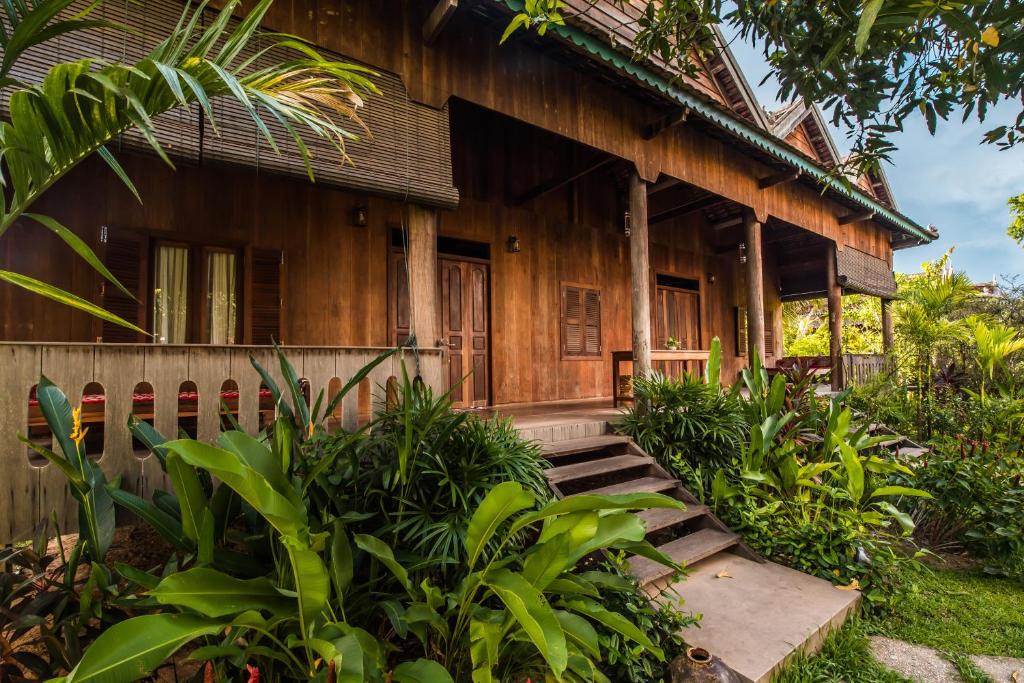 Zahrada ubytování Phum Khmer Lodge - Village Cambodian Eco-Lodge