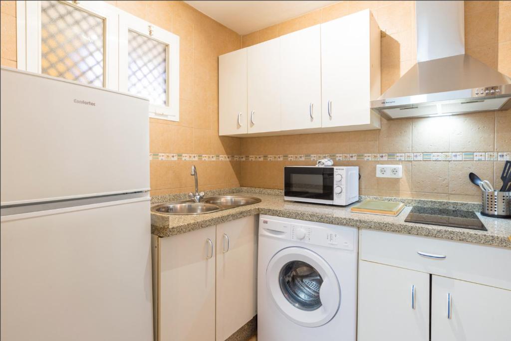 Kuchyňa alebo kuchynka v ubytovaní Merced10 Duplex 3I