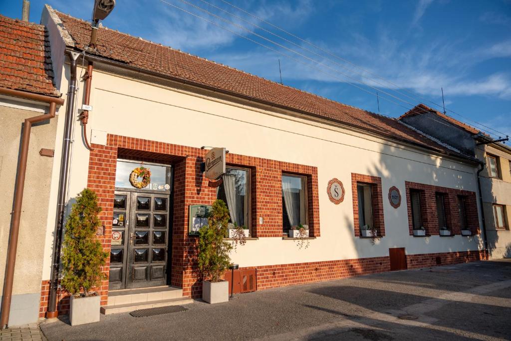 Budova, v ktorej sa penzión nachádza