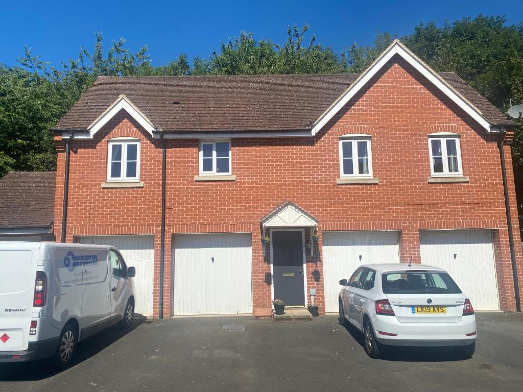 Apartment Immaculate 2Bed Coach house, Swindon, UK