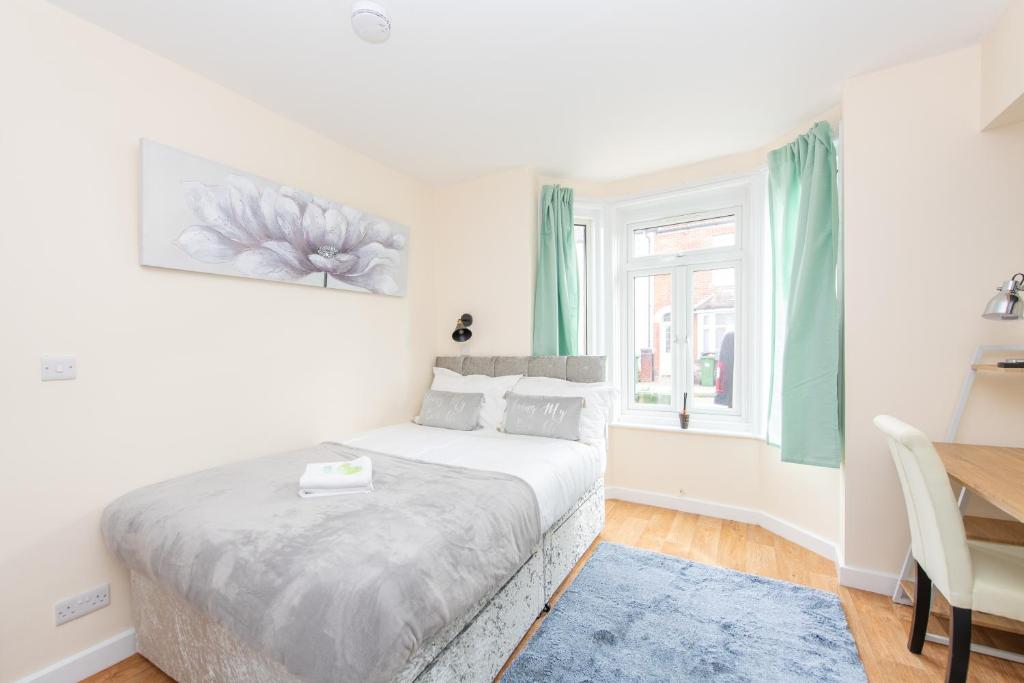 Modern Studio Apartments in Castle St - Apartment With Shower