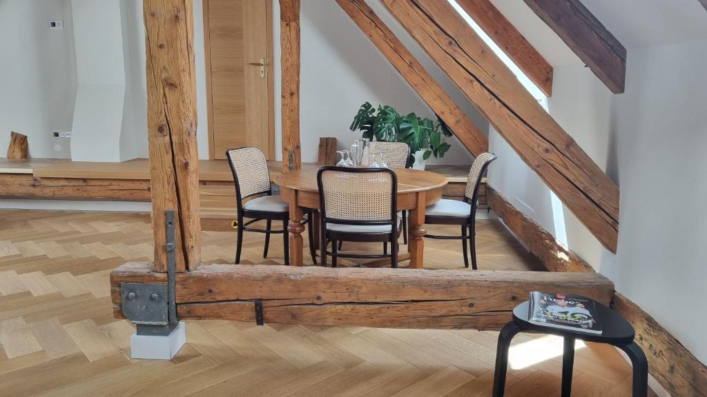 Posedenie v ubytovaní MANOR Boutique Hotel