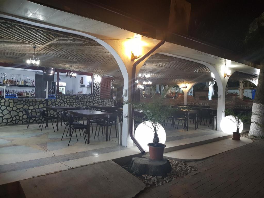 Restaurace v ubytování Leul De Mare