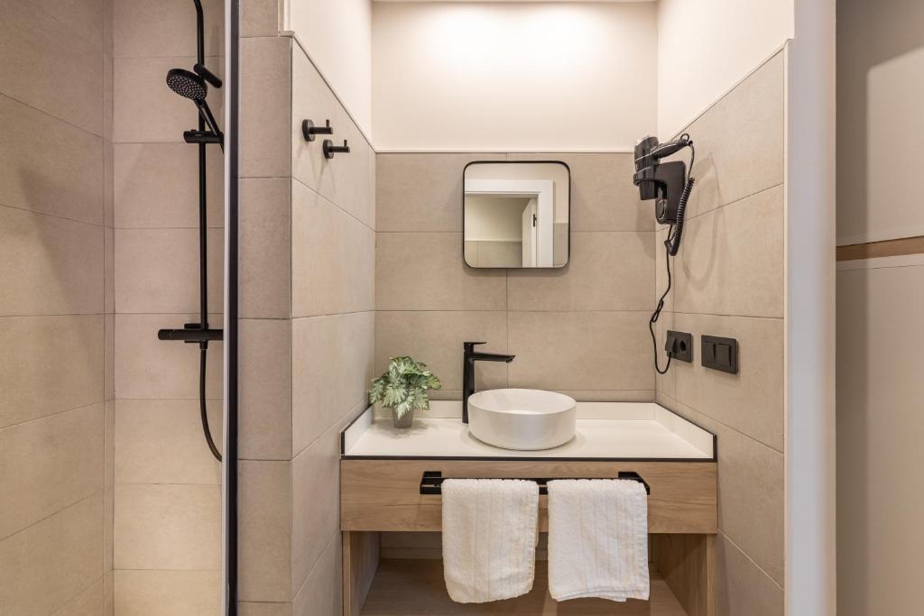 A bathroom at Líbere Córdoba Patio Santa Marta