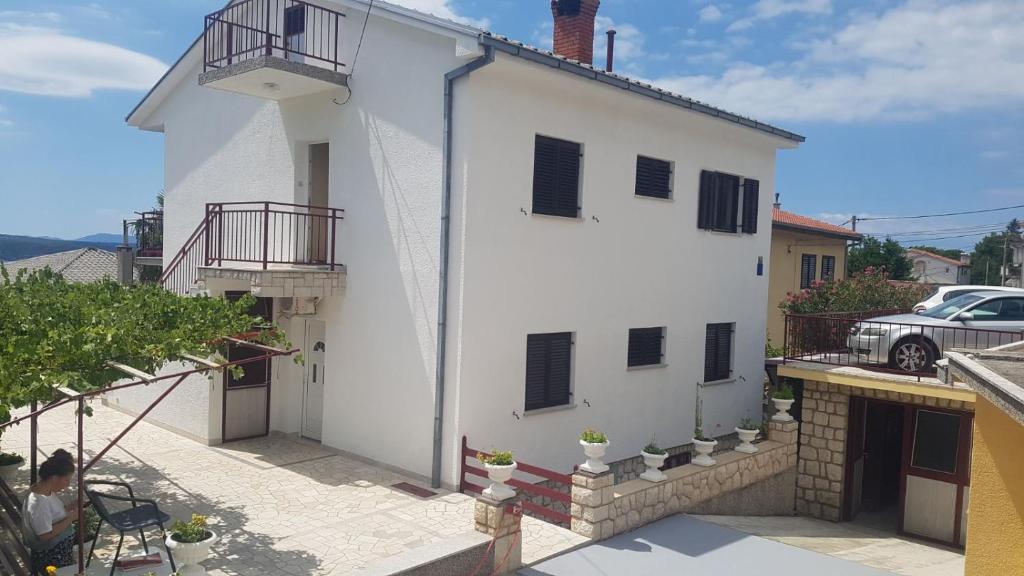 Budova, v ktorej sa apartmán nachádza