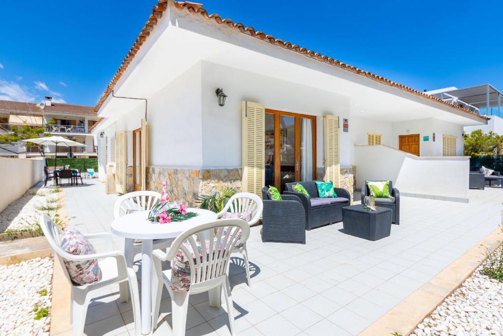 Ideal Property Mallorca - Villa Rosita 12A, Alcudia – Updated ...