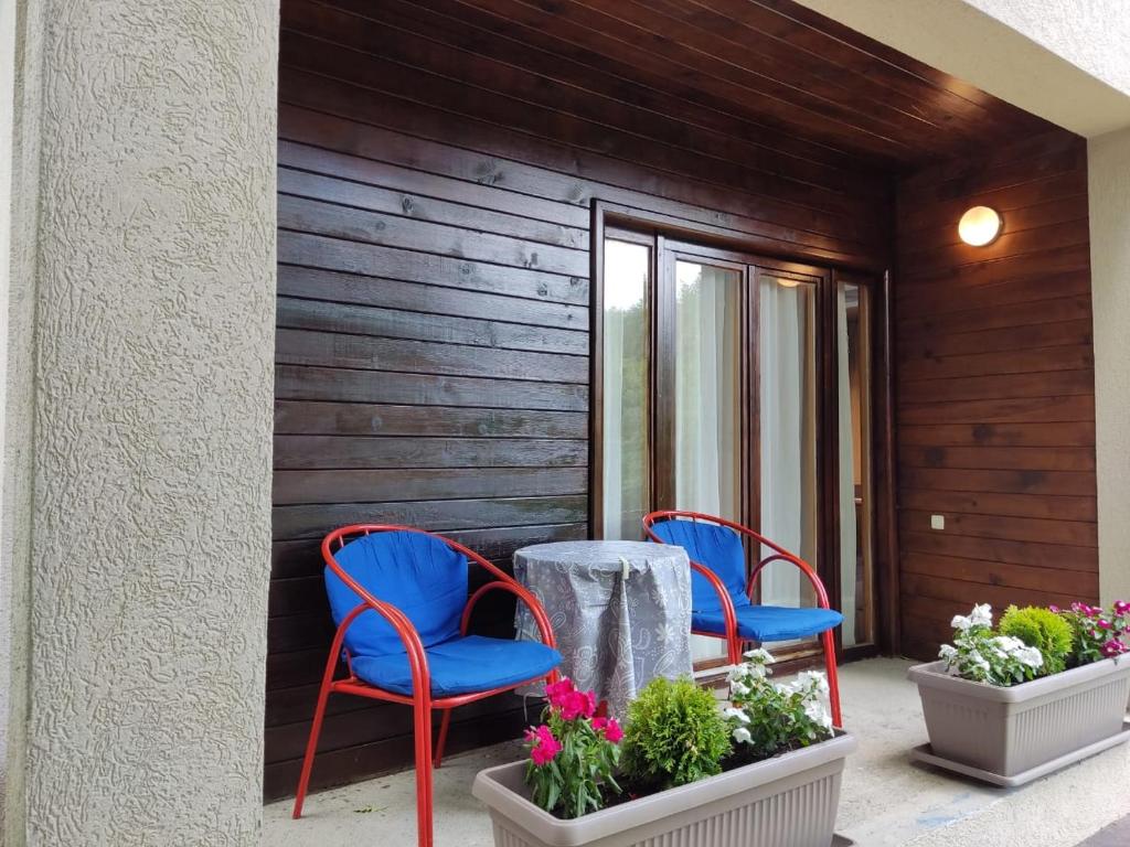 Vrt ispred objekta Green Paradise Kolašin