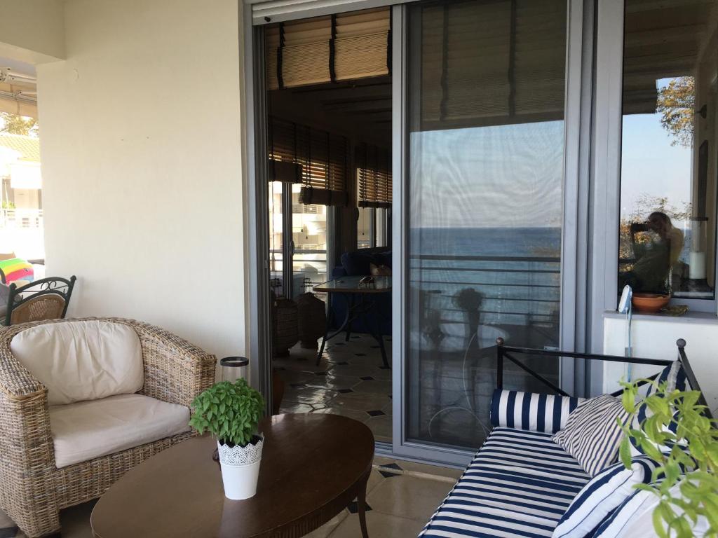 Posezení v ubytování Platamon sea view house