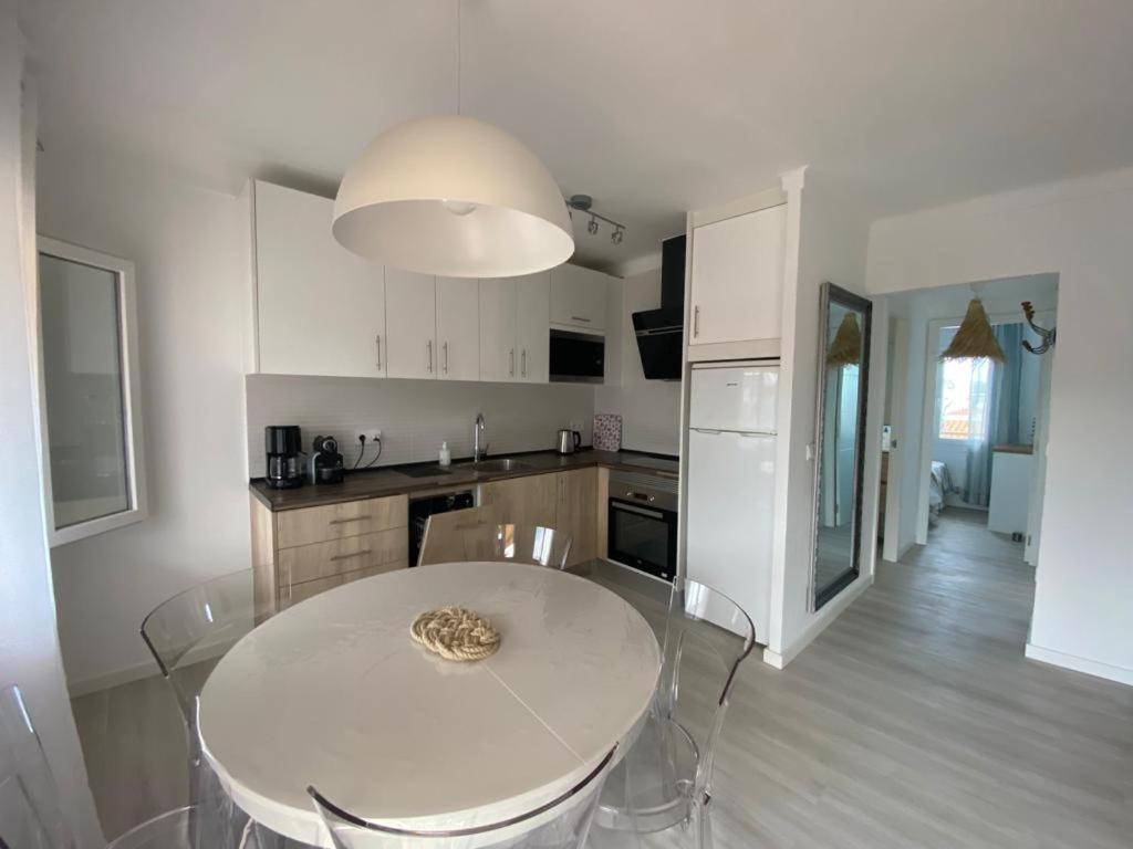 Kuchyňa alebo kuchynka v ubytovaní Apartamentos Stil Mar Anna - Stil Port Mar Anna