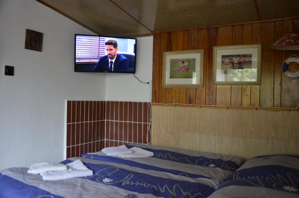 Postel nebo postele na pokoji v ubytování Chata u Hřiště