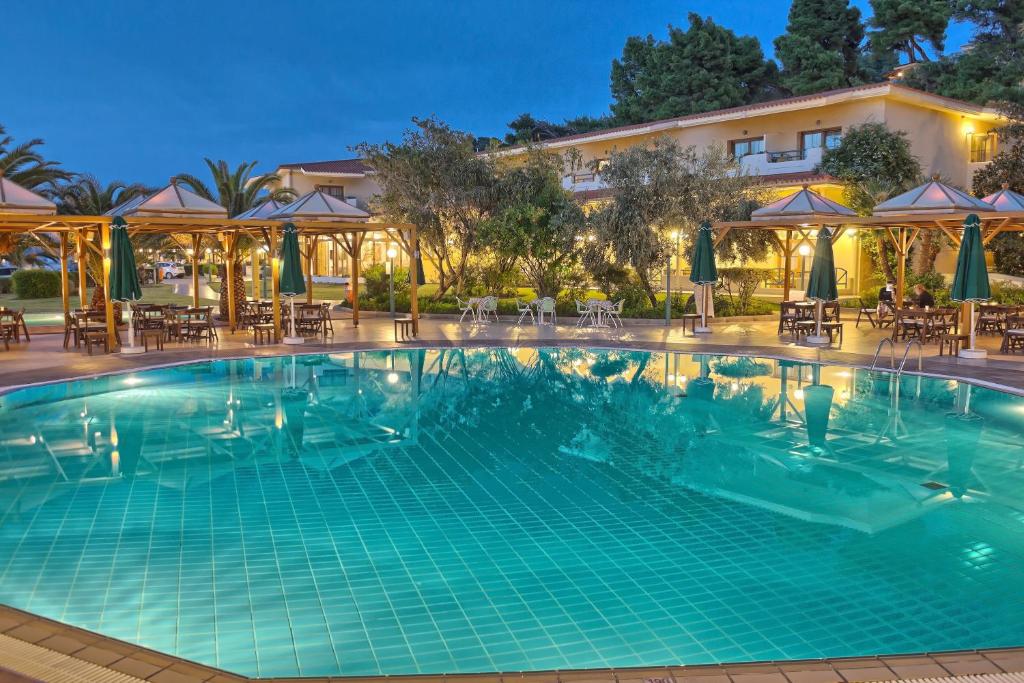 Bassein majutusasutuses Possidi Holidays Resort & Suite Hotel või selle lähedal