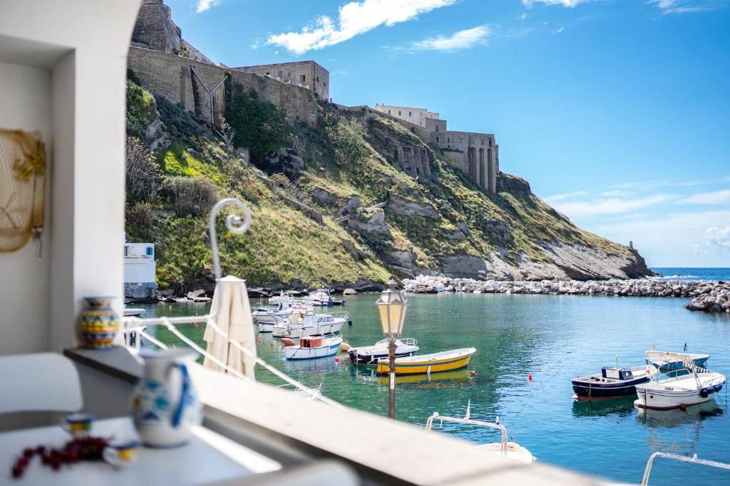 Φυσικό τοπίο κοντά σε αυτή η παραθεριστική κατοικία
