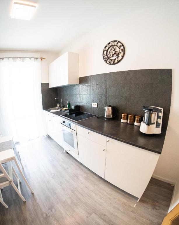 Flow Apartments Karl Wolf Park - Family Suite