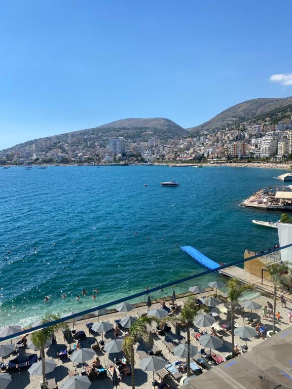 Demi Hotel - Image 5