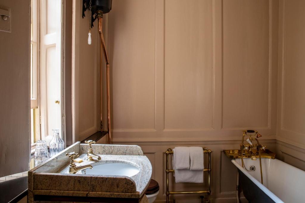 Hazlitt's - Resim 36