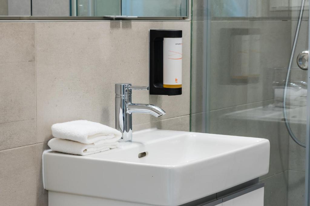 City Castle Apartments Free Parking - Resim 14