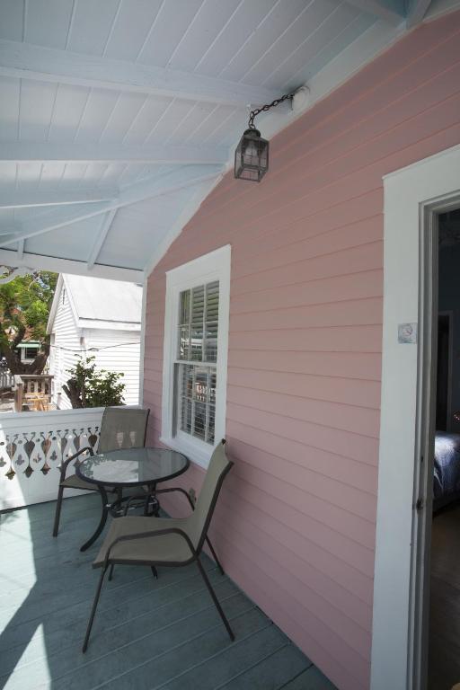 Courtney's Place Historic Cottages & Inns photo