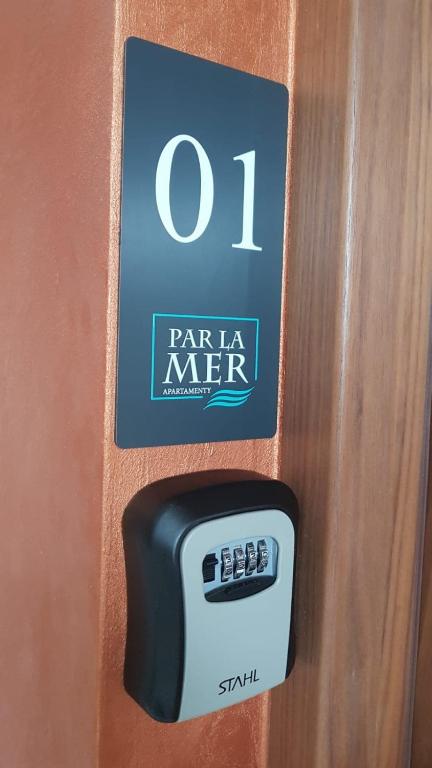 Zdjęcie z galerii obiektu Uroczy Apartament Happy 01 z widokowym tarasen na dachu - tuż przy plaży !!! w mieście Niechorze