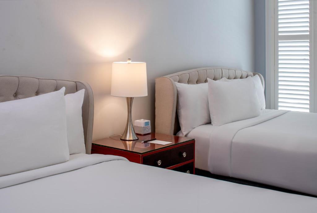Pelham Hotel - Studio Queen Queen Annex Building