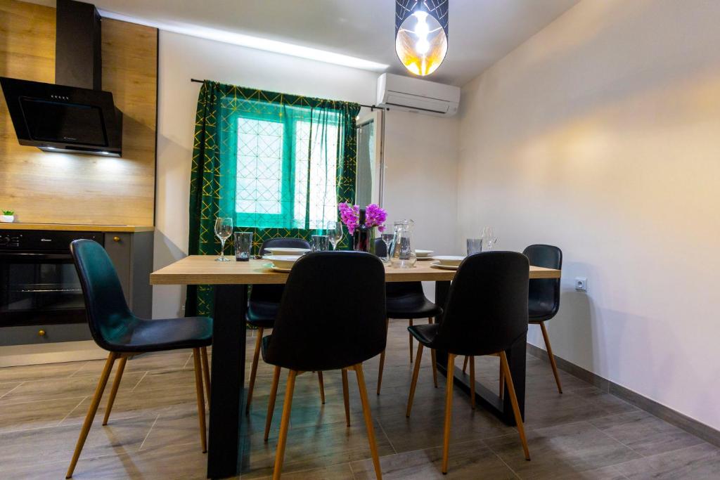 Posedenie v ubytovaní City Apartment Nora, old town located, free parking