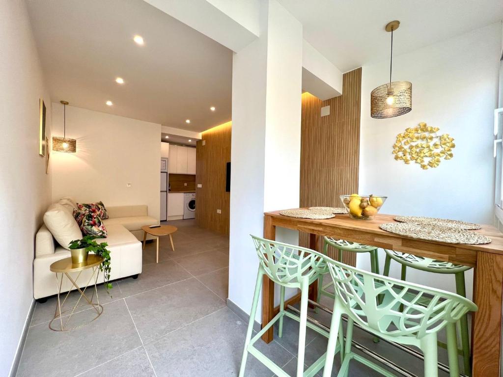 Malagueta beach II & Private Terrace by ELE Apartments