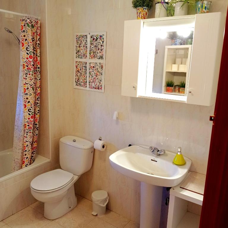 A bathroom at Casa de Antonio MURCHANTE