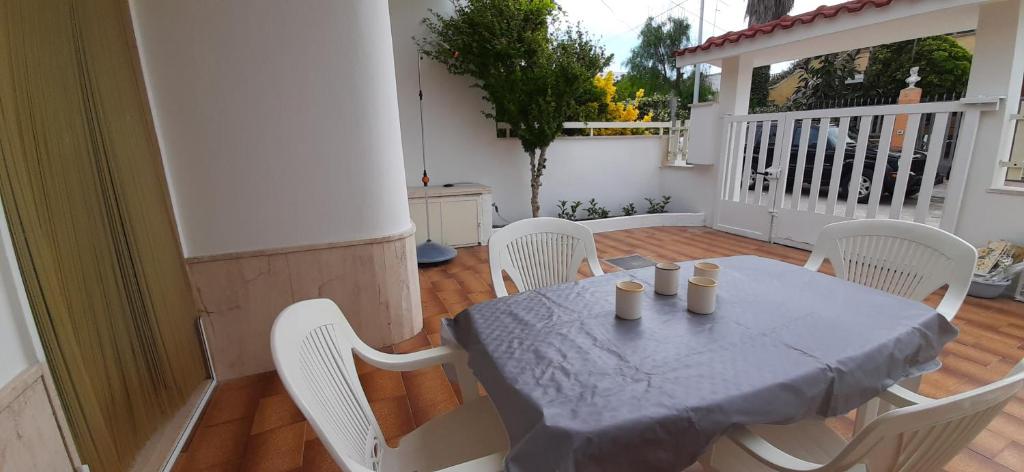 A balcony or terrace at Casetta vicino alla spiaggia