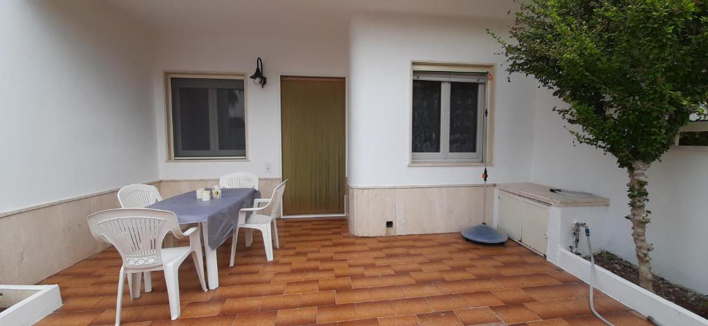 A balcony or terrace at Casetta vicino alla spiaggia