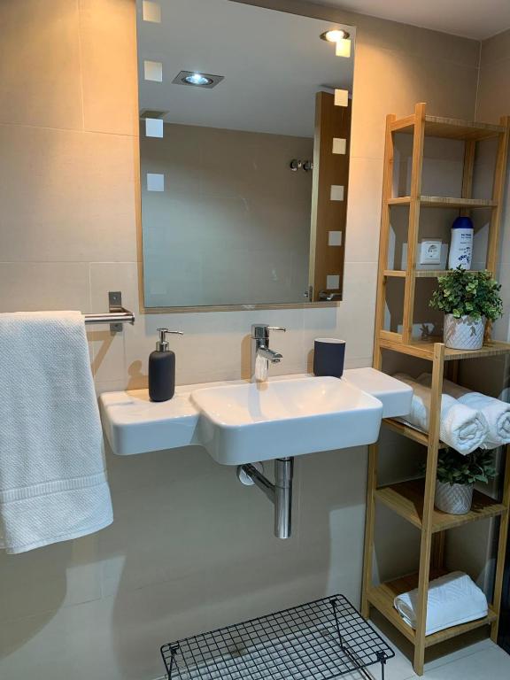 Precioso Duplex en Triana - WIFI gratis, Sevilla – Precios ...