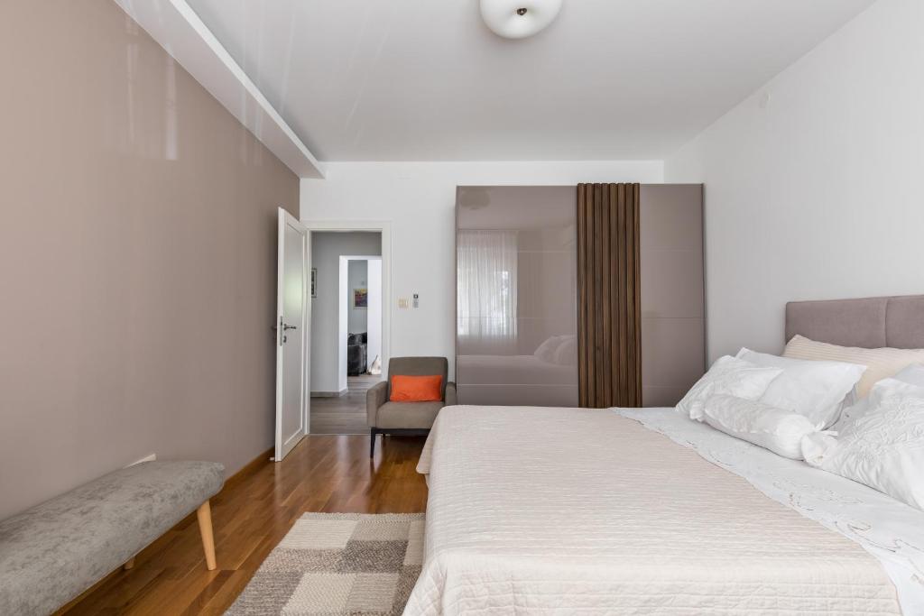 Posteľ alebo postele v izbe v ubytovaní Top Location Apartment "Park"