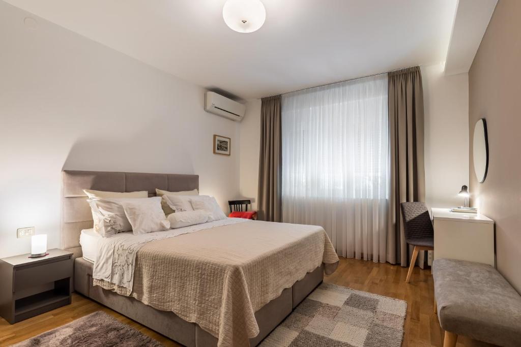 Posteľ alebo postele v izbe v ubytovaní Top Location Apartment "Park"